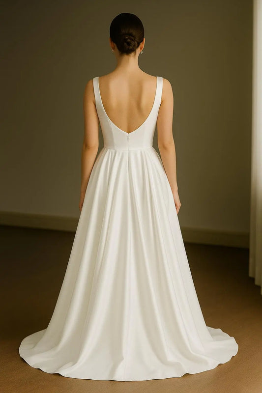 The Stella Wedding Dress – Modern Elegance with Pockets Payton Bridal